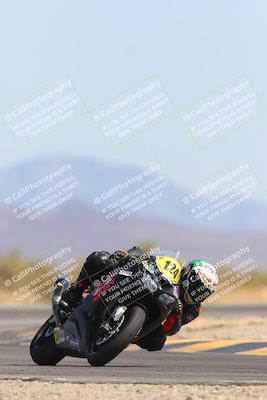 media/Mar-21-2025-CVMA Friday Practice (Fri) [[30cd4fe323]]/3-Racer 2/Session 6 (Turn 15)/